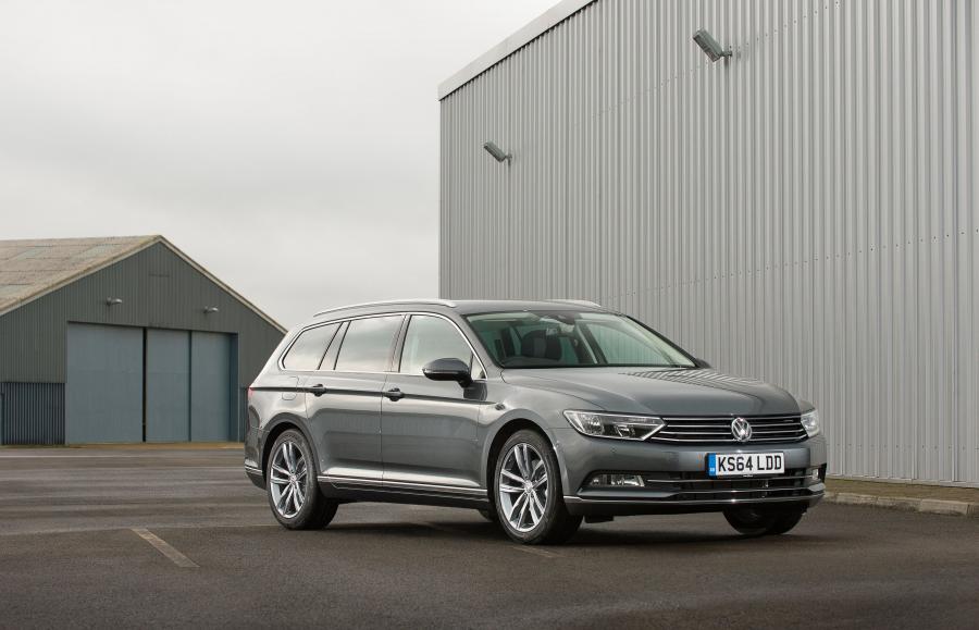  Volkswagen Passat Estate GT 2015 года  (фото 12 из 23)